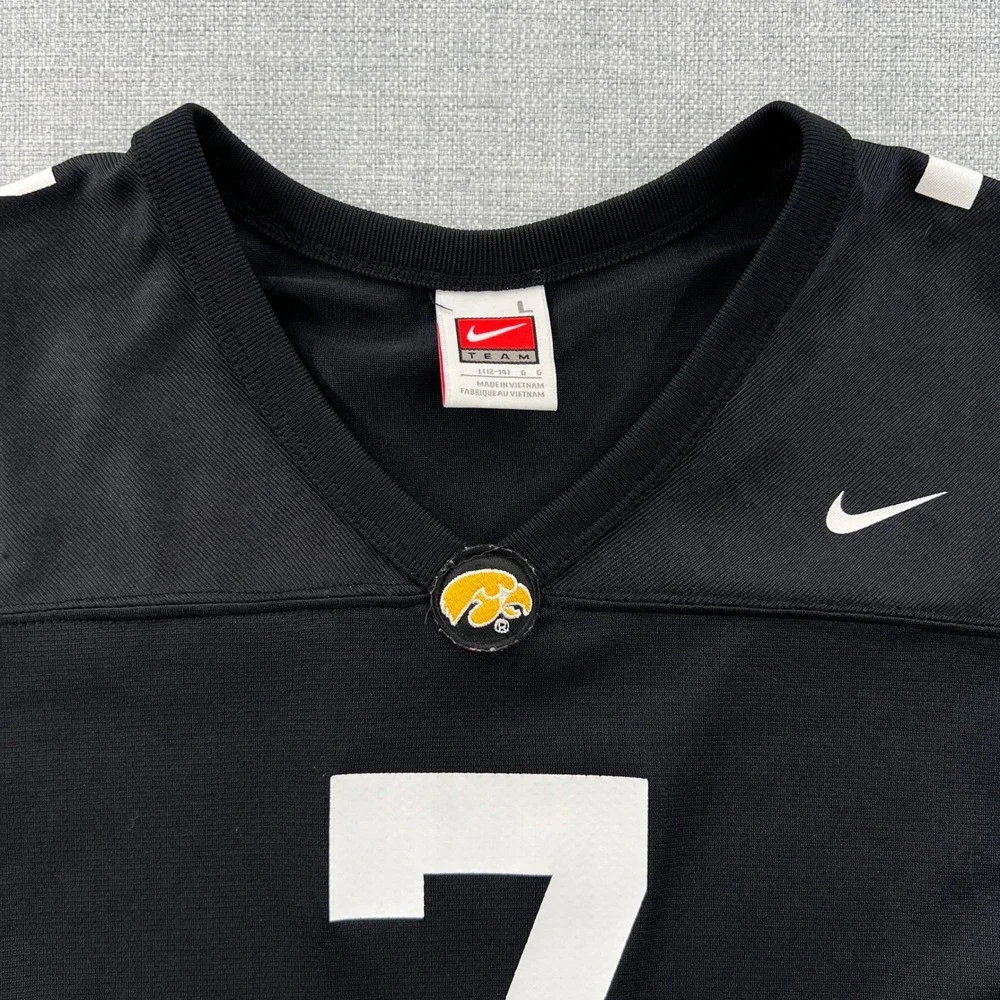 Nike Iowa Hawkeyes Football Jersey Kids L Black Yellow #7 NCAA Gameday Tailgate